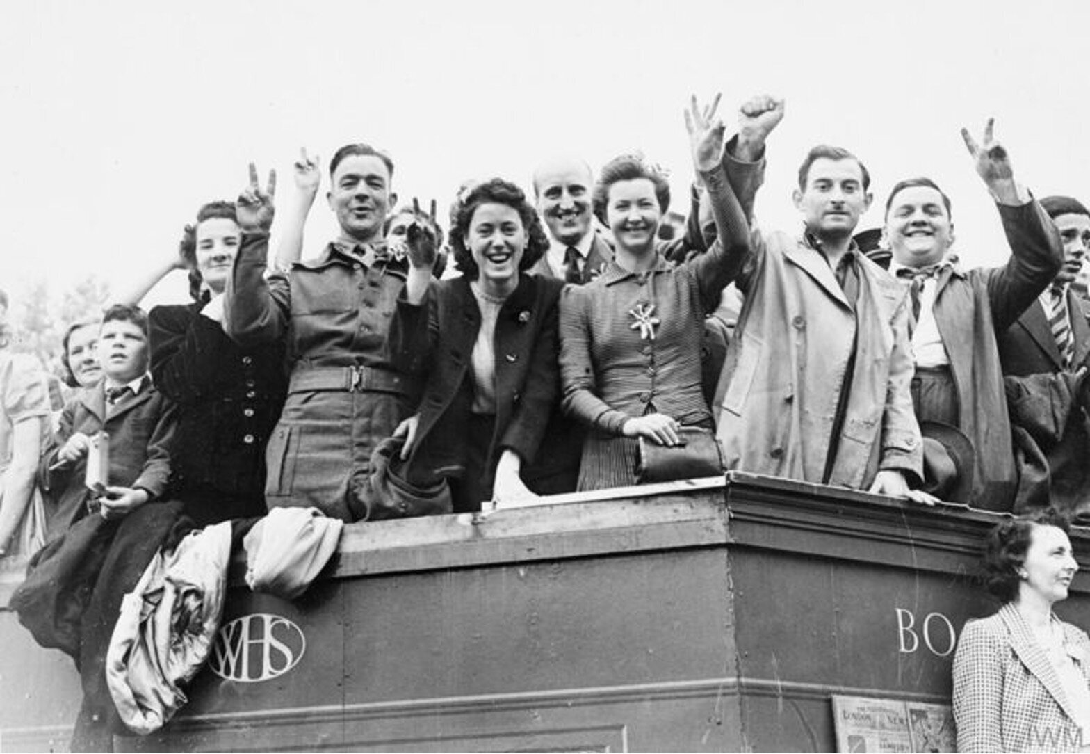 VE Day crowd on bus