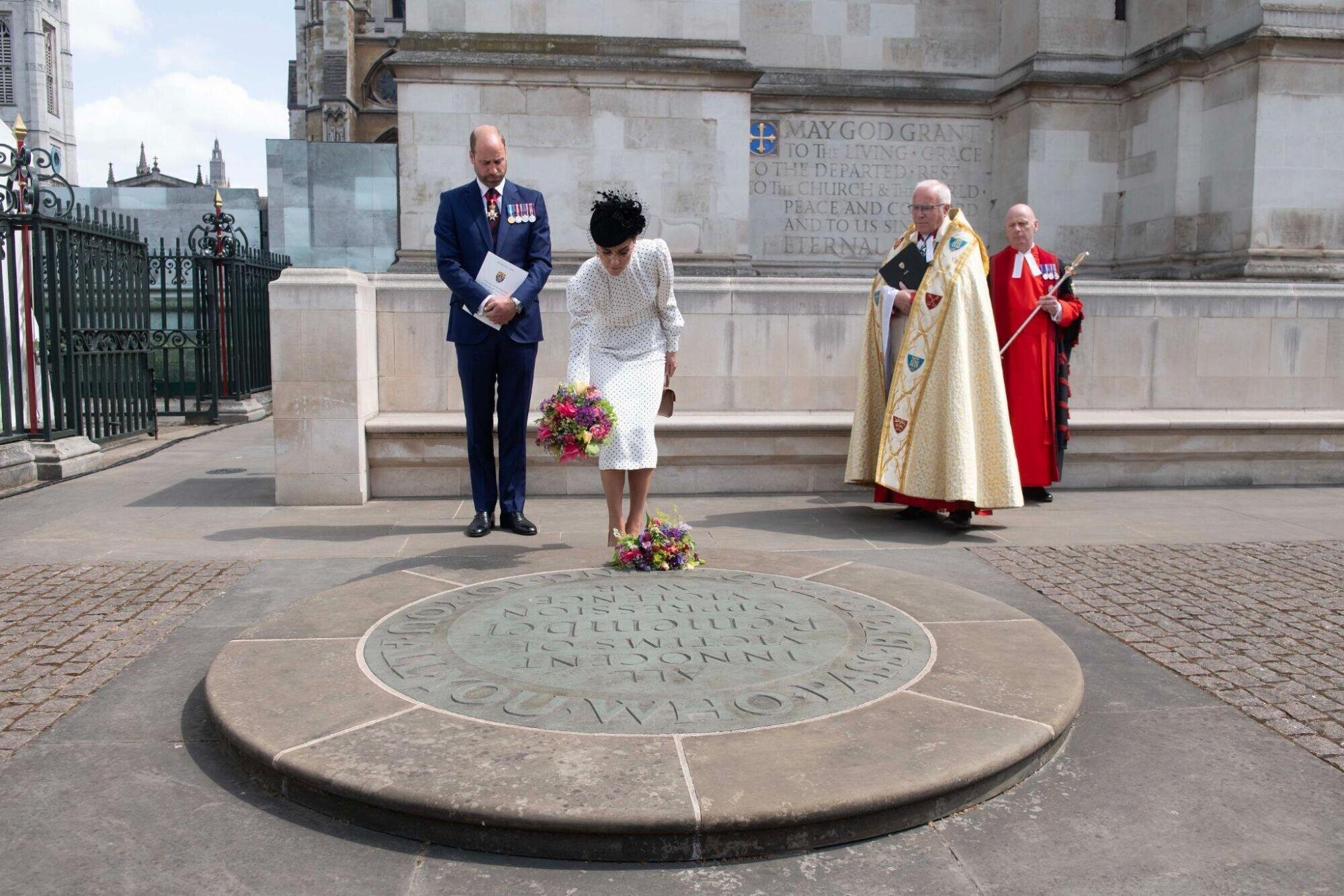 Laying wreath at service