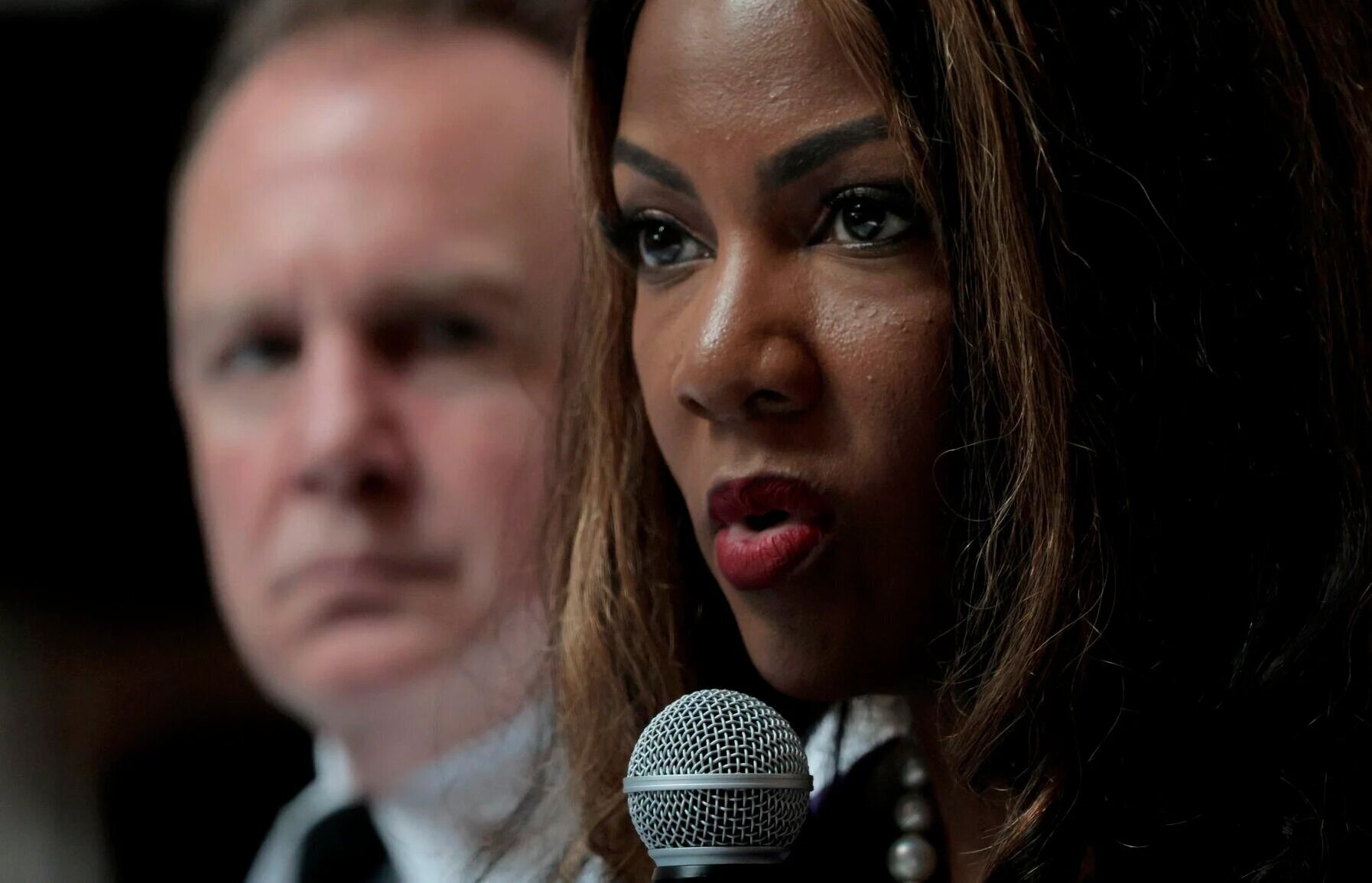 St. Louis aims to ban AR-15s, AK-47s, mayor says