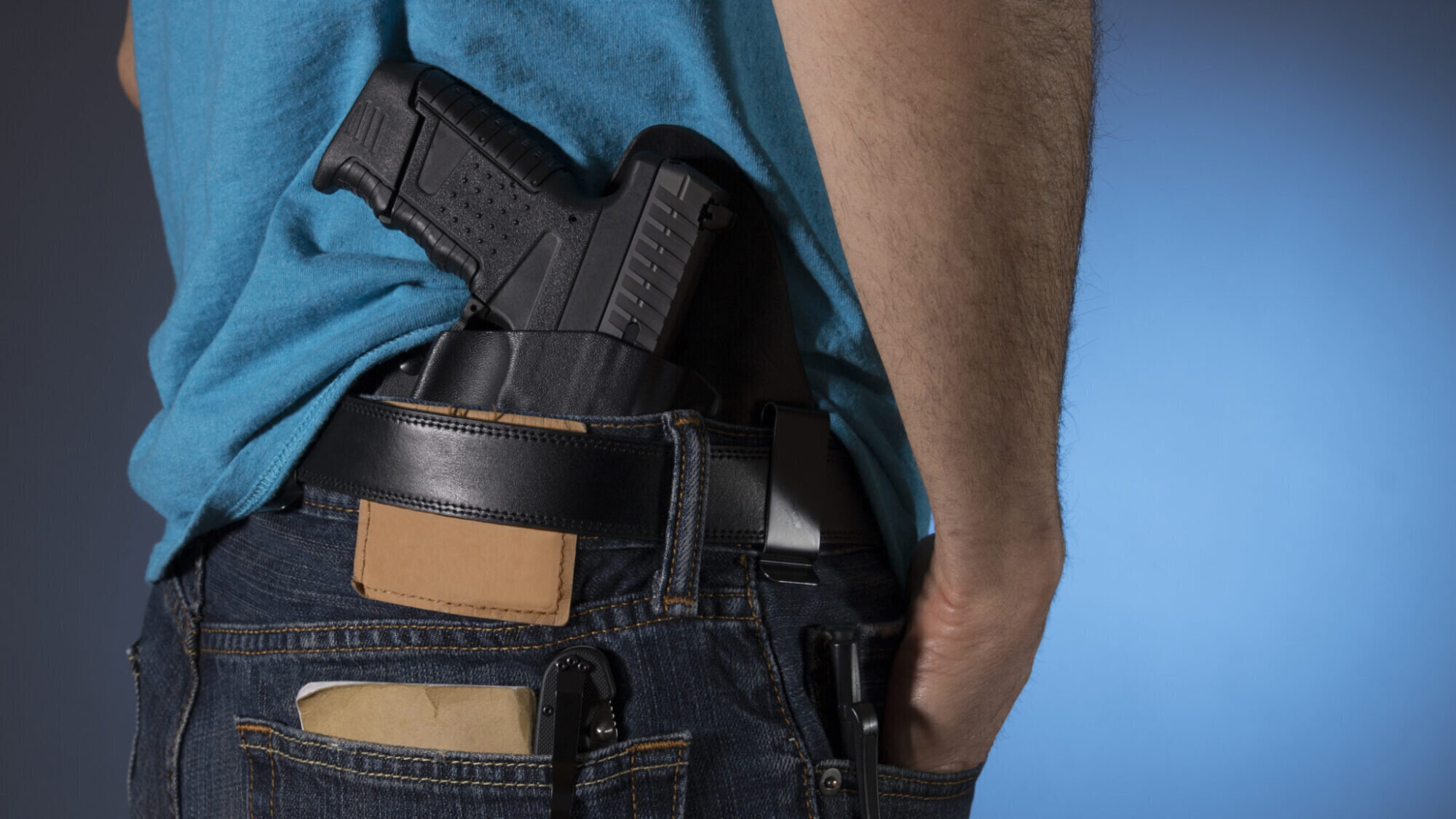 Proposals allowing concealed guns on college campuses, gun shows in AZ cities, advance