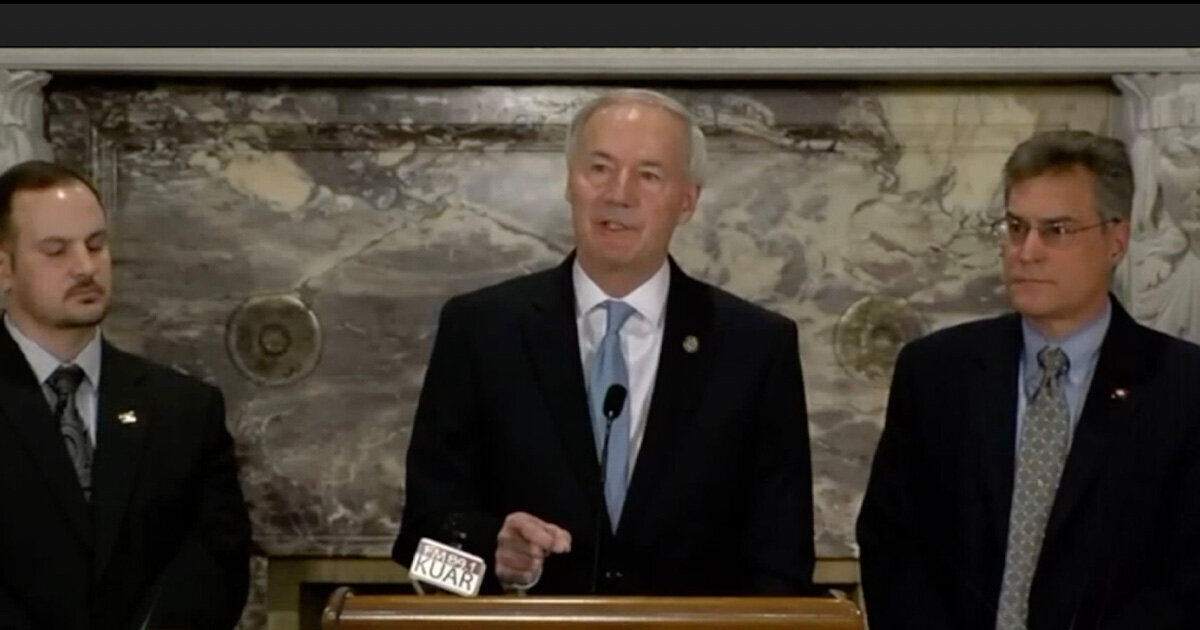 Arkansas Governor Signs Campus Carry Bill Into Law; Includes Universities and Stadiums