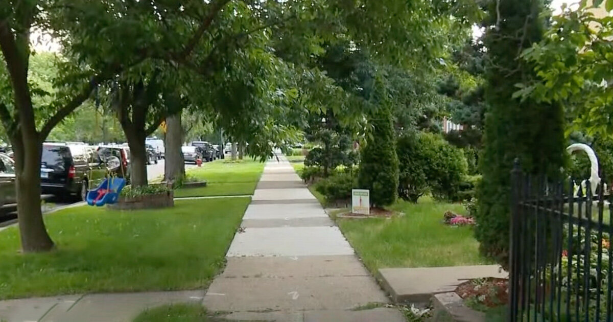 Concealed Carry Holder Fires in Self-Defense During Altercation, Leaving All 3 Attackers in Critical Condition