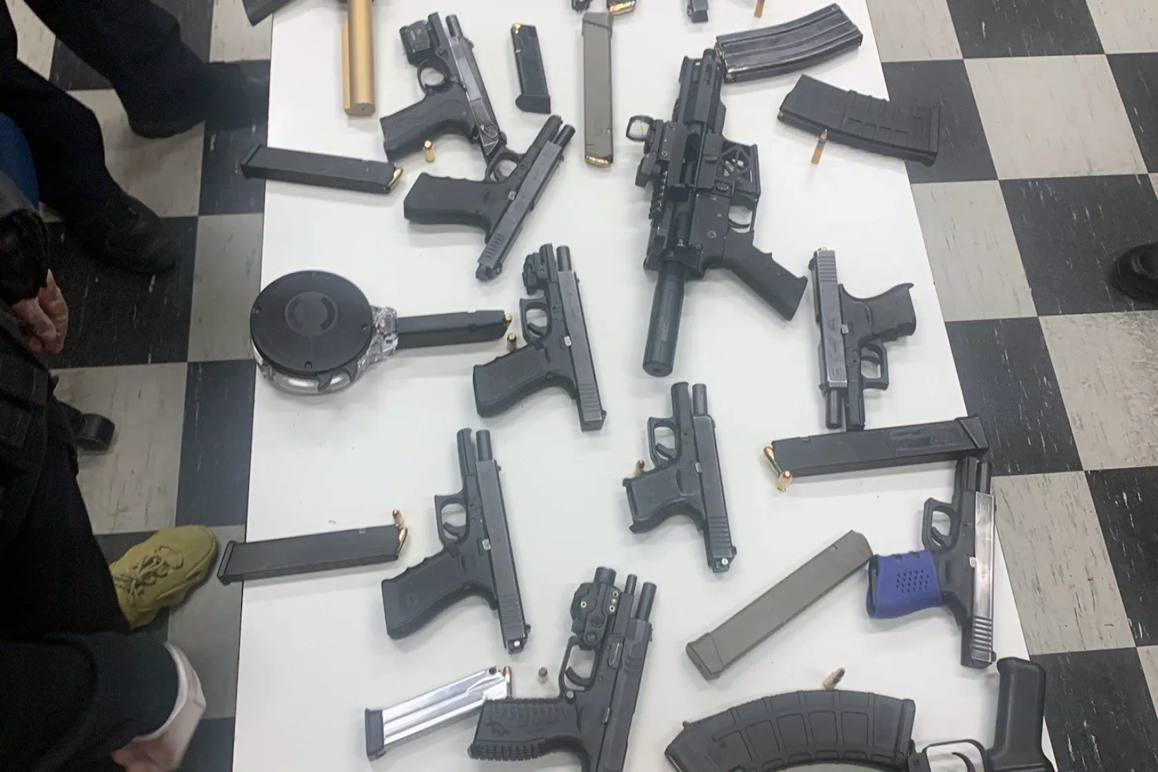 Alabama Governor Signs Bill Into Law Making Illegal GLOCK Switches Even More Illegal-er
