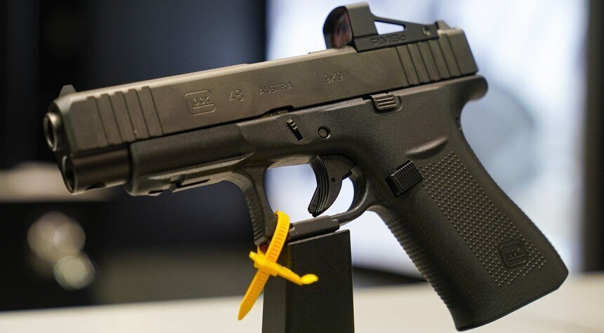 New 'Smart Gun' Story Comes With a Few Texas-Sized Twists